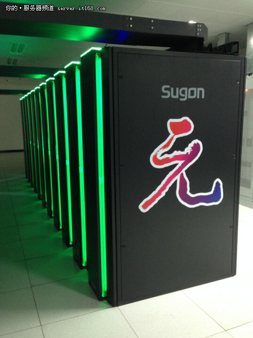 开启超算新纪元 访北京超级云计算中心