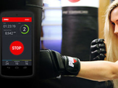 iPunch：教你如何打拳的智能拳击手套