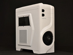 年轻就是要个性 裂变3轻游戏机箱试玩