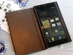 新商务快体验 E人E本首款手机持续热销