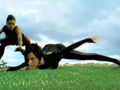 贝贝APP活动太火爆，嫩模争宠打嘴仗