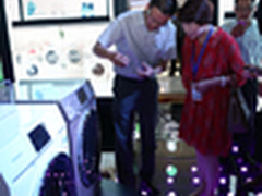 高档衣物也机洗卡萨帝云裳诠释品质生活