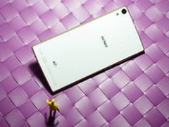 从全球最薄看工艺 ELIFE 4G机S5.5L体验