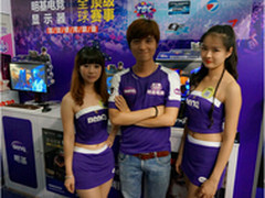 CJ开展首日CS世界冠军Alex现身明基展台