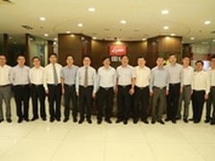 长虹高管到访国美 助阵彩电低价再革命