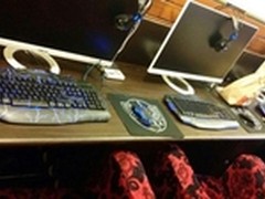 高端网吧的首选 爆裂纹炫光游戏键盘