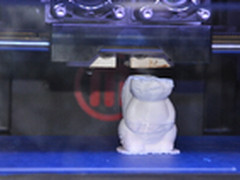 3D打印机现身文博会 新技术引来围观