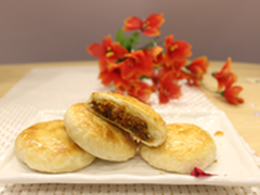 七彩玫瑰鲜花饼用鲜花演绎美食创意奇妙