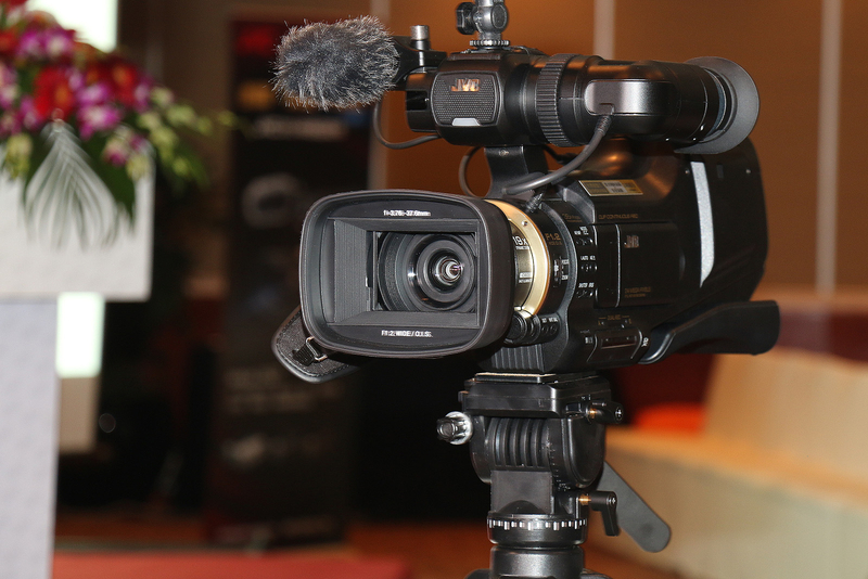 【图】JVC发布专业摄像机HY-HM95与四防摄