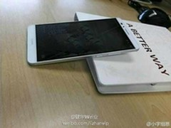 华为Mate7真机曝光 高配或无2K屏