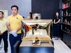 黄金加鳄鱼皮 奢侈版iMac现身越南首都