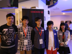 DOTA2嘉年华 与CHERRY明星队战个痛快