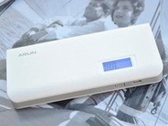 液晶显示海陆通Y615大容量移动电源图赏