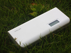 快了不止一点点 海陆通Y615移动电源