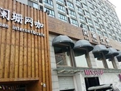 爆裂纹炫光游戏键盘成杭州阑珊网咖首选