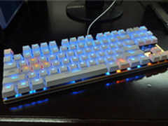 玩家必备 达尔优机械合金版键盘受欢迎