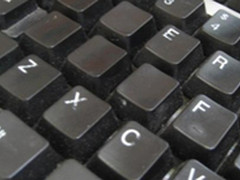 网吧的救星狼派永不磨损字符键盘受欢迎