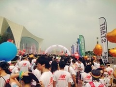 飞利浦手机领跑时尚生活色彩