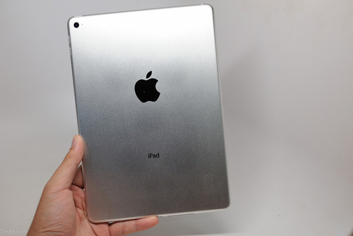 越南网站立功 iPad Air2超清晰谍照曝光