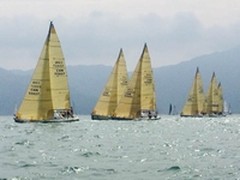 雅图号首战斩棘 诠释永不言败