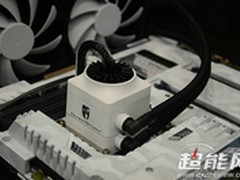 雪装很好看 九州白色版Captain 240亮相
