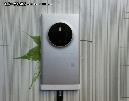 像素更高 Lumia1030配5000万镜头