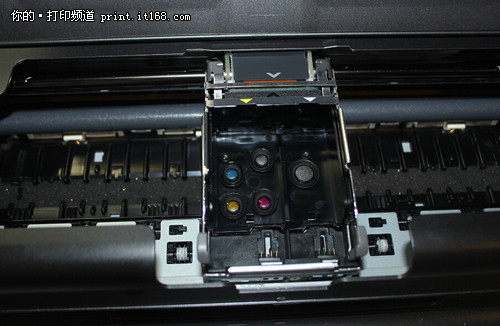 可随身携带 佳能iP110移动打印机评测