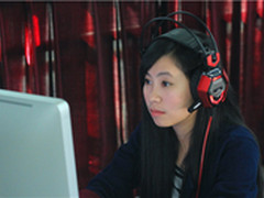 福利来袭 西伯利亚V6网吧耳机美女图赏