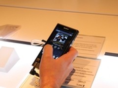 索尼Walkman播放器旗舰更新 ZX2亮相CES