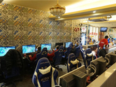 铂赛克电竞外设提升南京HP网咖上座率