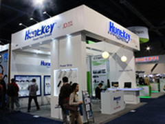 CES2015：发力智能插排 航嘉展台报道