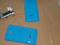 全网通 5寸屏幕魅蓝新机背盖曝光