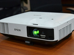 高亮便携 爱普生CB-1985WU投影机测试