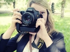 过去两年，Flickr上最多人用的相机是？