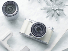 白色恋人精美套装 富士X-A1仅售2699元