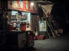 弱光对焦应该如何拍 技术和器材两手抓