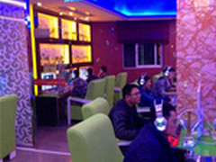 福建空间站网吧首选西伯利亚V6游戏耳机