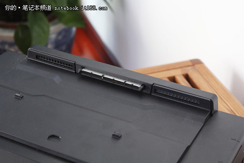 外接显卡扩展坞拆解