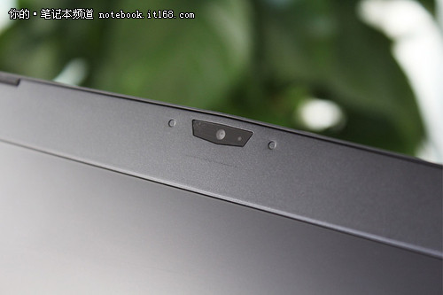 笔记本机身与显卡扩展坞设计