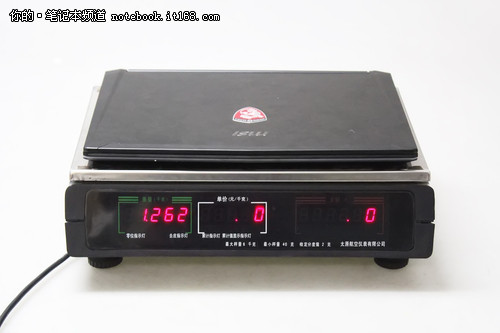 笔记本机身与显卡扩展坞设计