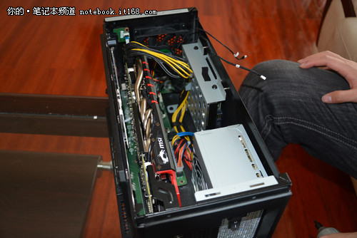 外接GTX980显卡盒 微星GS30游戏本评测-IT1