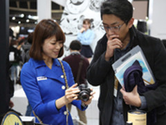 奥林巴斯E-M5真机现身 现场试用图一览