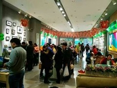 单款日均销量过万台 OPPO春节遭热捧
