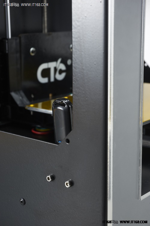 新年3D打印第1波 西通发双头触控打印机