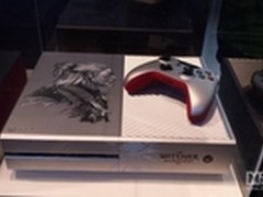 《巫师3》XB1主机和一大波定制手柄袭来
