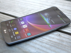 曲面屏/背面按键 LG G Flex1999元抄底