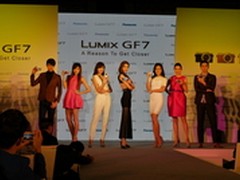 自拍达人新利器 松下发布GF7微单相机