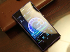 2070万像素+三防旗舰 索尼Z1跌至1863元