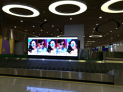 LG 55寸超窄边框商显领航厦门机场服务