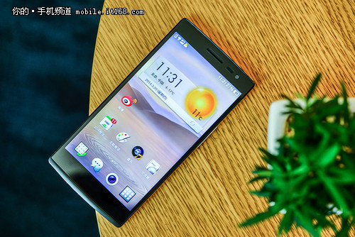 国产拍照典范 OPPO Find7标准版2869元